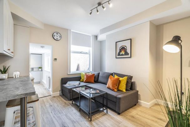 5 bedroom house to rent - Photo 1