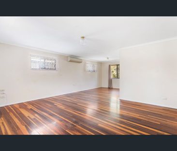 40 Rumsey Drive, Raceview, Qld 4305 - Photo 4