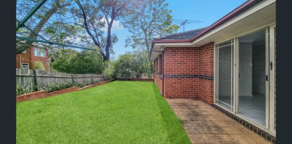 Charming Family Home in Prime Pendle Hill Location - Photo 2