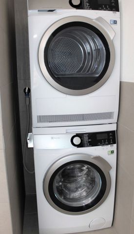 4.5 Ziimmer-Wohnung mit Traumküche, Balkon + Abendsonne - Photo 2