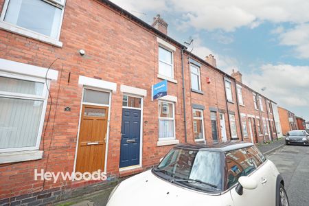 2 bed terraced house to rent in Stubbs Gate, Newcastle, Newcastle-under-Lyme, Staffordshire - Photo 4