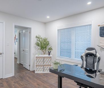 For Lease - 385 Threshing Mill Boulevard, Oakville, Ontario - Photo 2