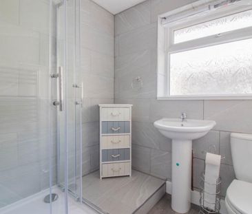 2 bedroom bungalow to rent - Photo 3