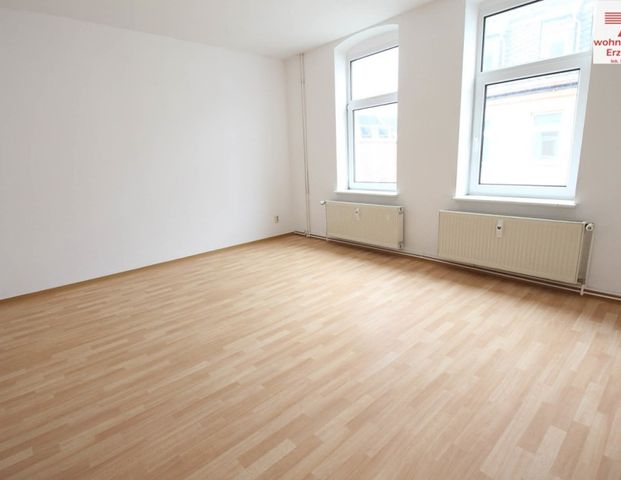 Schicke 2-Raum-Wohnung mit Einbauküche in ruhiger Lage! - Photo 1