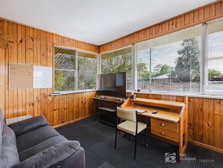 Spacious Family Home on a Generous Corner Block - Photo 5