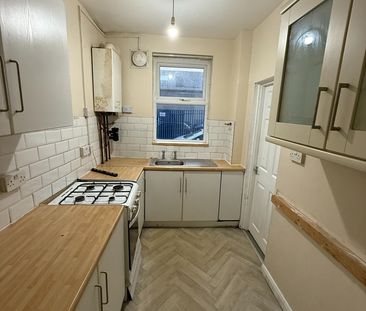 2 Bed Terraced House, Cowper Terrace, LS9 - Photo 5