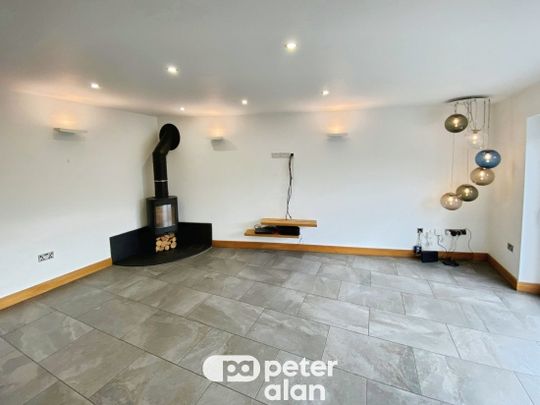 Heol Penrhiw, MOUNTAIN ASH - Photo 1