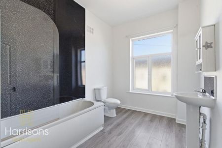 3 bedroom terraced house to rent - Photo 3