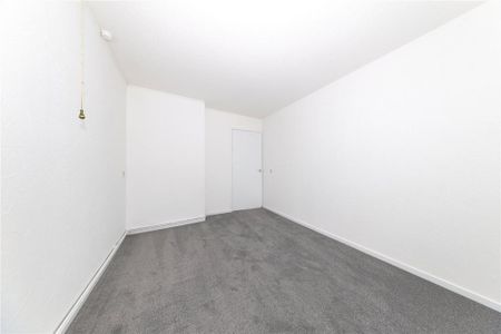 2 bedroom maisonette to rent - Photo 3