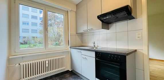 Gepflegte 1.5-Zimmerwohnung im Hinterhaus an zentraler Lage in Basel - Photo 2