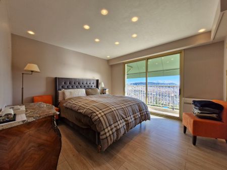 Location Appartement 4 pièces 113m² NICE 06000 - Photo 3