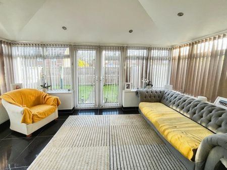 Newlands Court, Thirsk - Photo 4