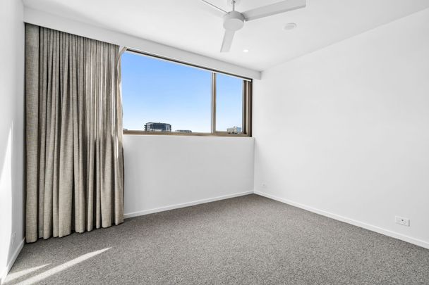 Unit 1201/543 Elizabeth Street, Melbourne. - Photo 1