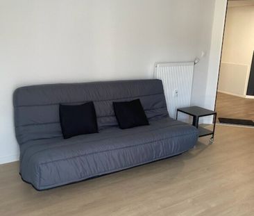 Location Appartement 1 pièce 18m² PESSAC 33600 - Photo 1