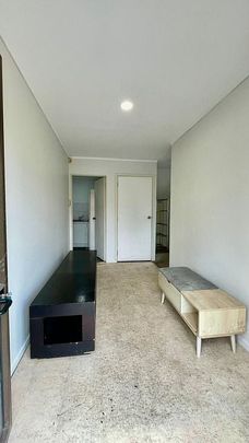 Lovely 2 Bedroom Furnished Apartment in Papatoetoe - Photo 1