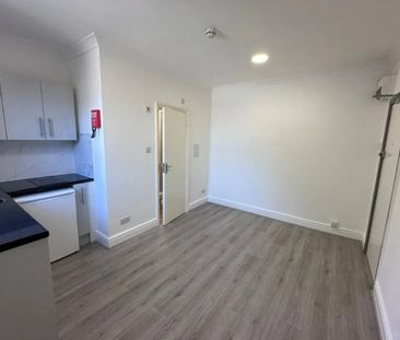 Studio Flat, Lordship Lane, SE22 - Photo 1