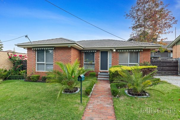 7 Davies Street, Rosanna - Photo 1