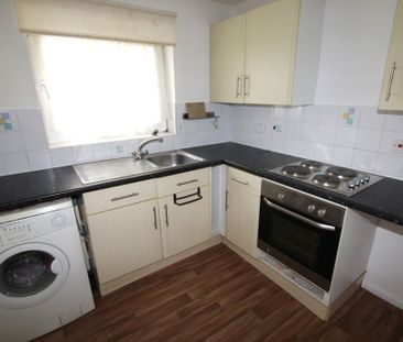 2 bed flat to rent in Westbourne Court, 9 Priory Avenue, Hastings - Photo 6