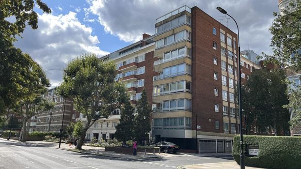 Prince Albert Road, St John's Wood, NW8 - Photo 1