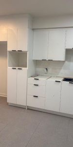 À louer appartement 4-1/2 non chauffé 3e étages - Photo 4