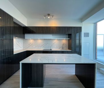 For Lease - 6 David Eyer Road Unit# 916, Richmond Hill, Ontario - Photo 3