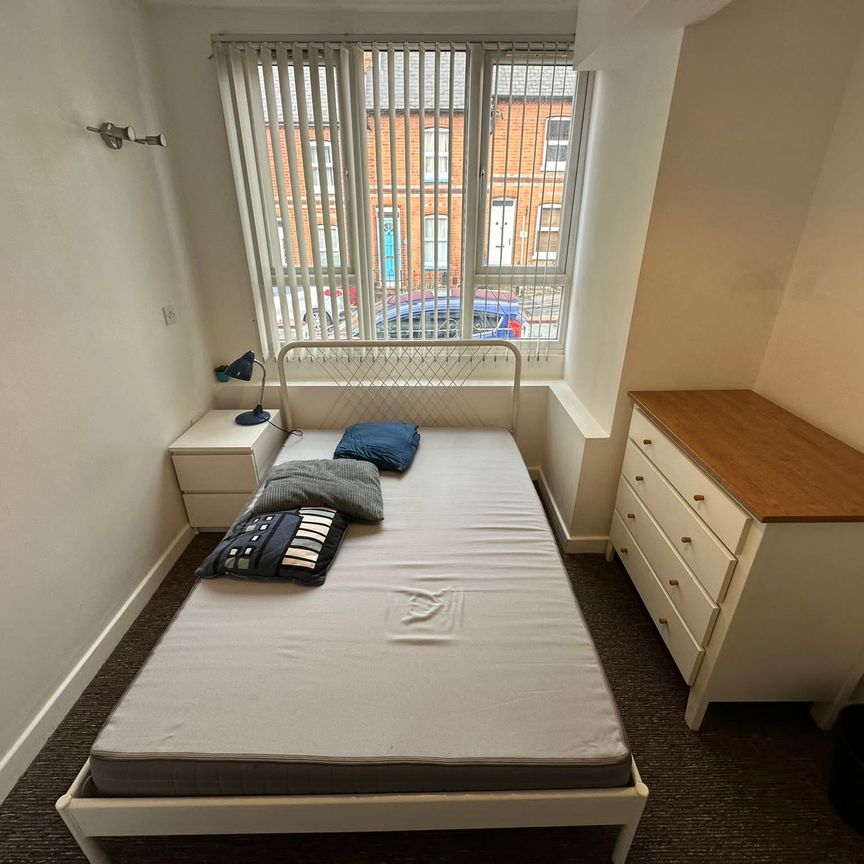 property to rent - Photo 1