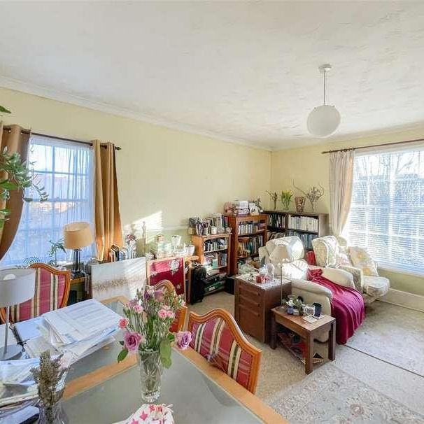 George Street, Hailsham, BN27 - Photo 1