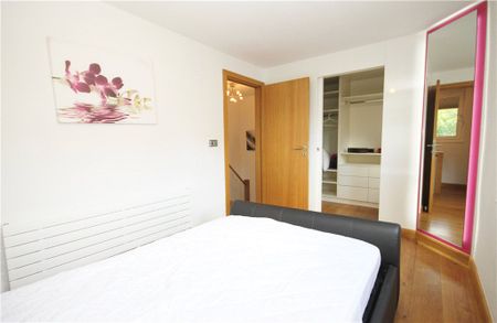 More Close, London, W14 9BN - Photo 4