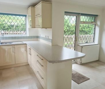 2 bedroom bungalow to rent - Photo 1