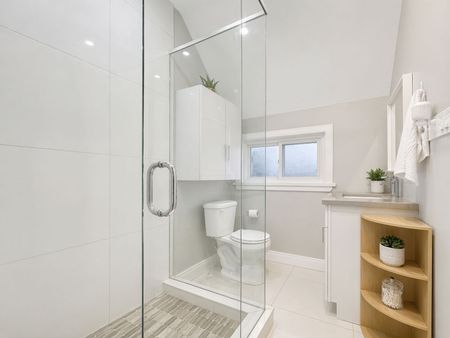 For Lease - 869 Beach Boulevard, Hamilton, Ontario - Photo 4