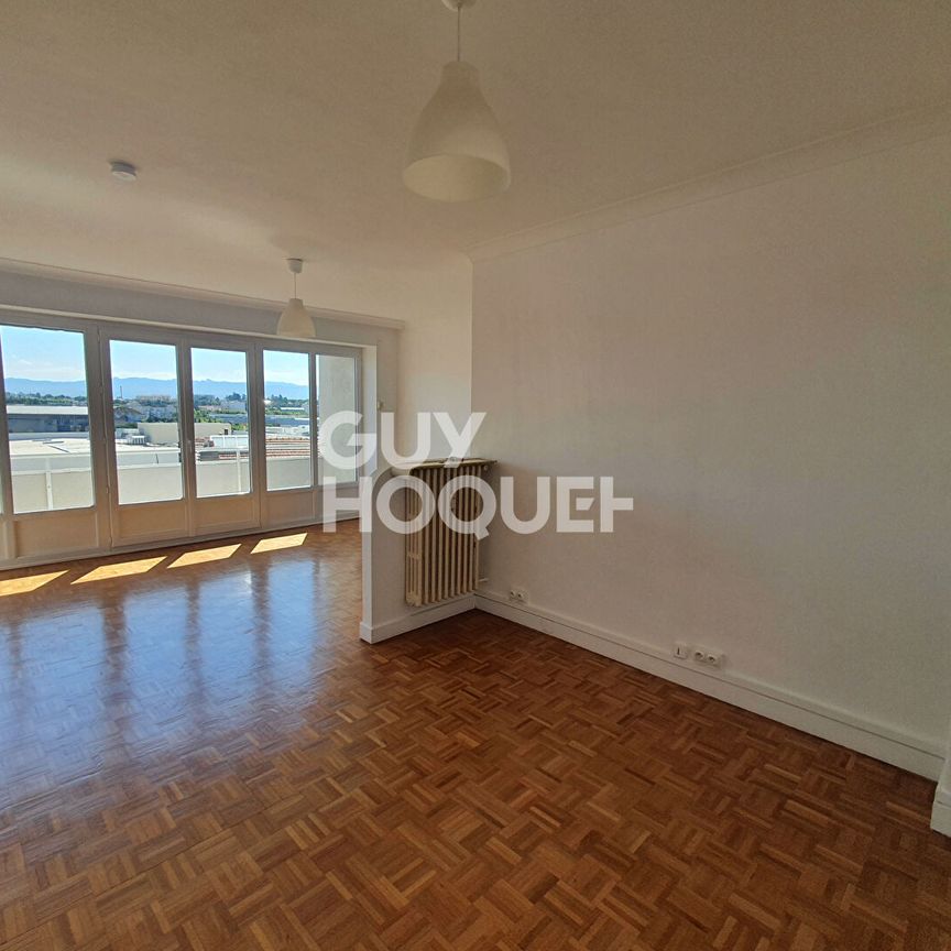 T2 AU VALENTIA 4 EME ETAGE AVEC BALCON - Photo 1