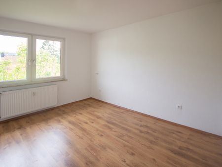 Frisch sanierte Wohnung in ruhiger Lage zu vermieten! - Photo 2