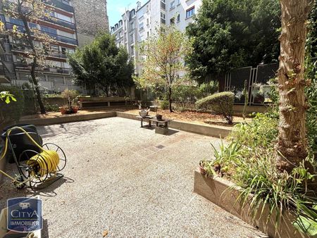 Location Appartement 2 pièces 52m² PARIS 15ème - Photo 5