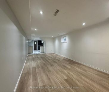 For Lease - 713 Sunnypoint Drive Unit# Lower Level, Newmarket, Ontario - Photo 6