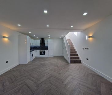Seven Sisters Road, London N4 - Photo 2