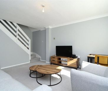 2 bedroom semi-detached house to rent - Photo 5