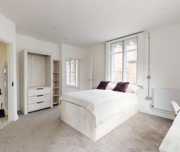 2 bedroom terraced house to rent - Photo 4