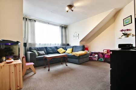 2 bedroom apartment to rent - Photo 2