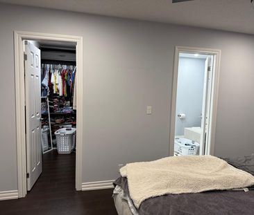 For Lease - 2352 Hill Rise Street, Oshawa, Ontario - Photo 5