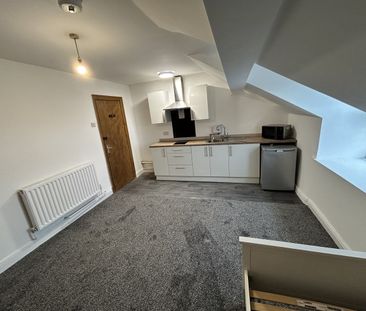 Room in a Shared House, Trafalgar Road, CH44 - Photo 5