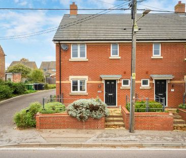 2 bedroom semi-detached house to rent - Photo 4