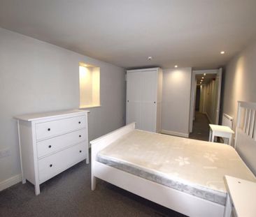 3 Bedroom Apartment Available Arranging tenancy - Photo 5