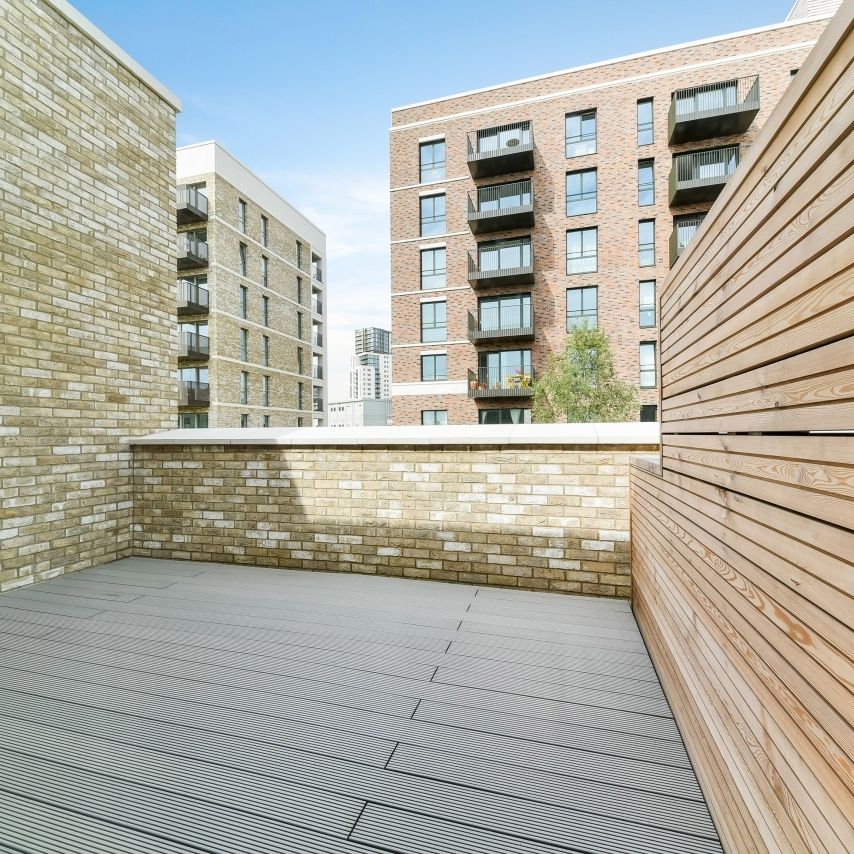 3 Bed Terraced House, Wansey Street, SE17 - Photo 1