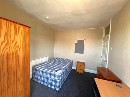 Manor Road, Bishopston - Photo 2