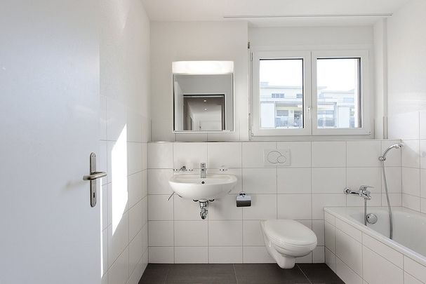 Rent a 5 ½ rooms apartment in Hausen - Foto 1