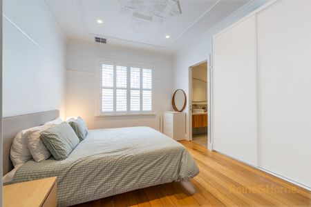 Stunning Architecturally Designed Family Home - Photo 4