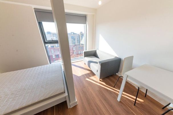 Studio to rent - Photo 1