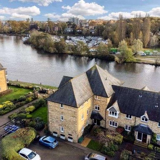 Swan Walk, Shepperton, TW17 - Photo 1