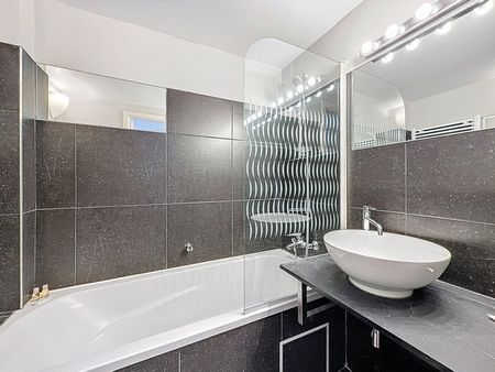 Appartement te huur in Etterbeek - Photo 5