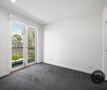 Park-Facing Townhome For Rent - Photo 1